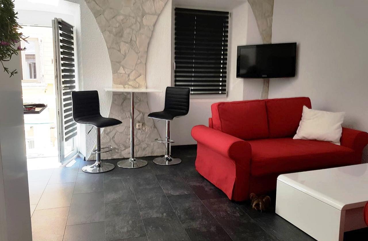 Excelsior Apartment